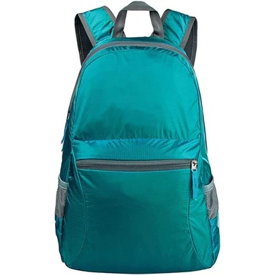 Backpack tal-Ivvjaġġar li jintrewa ħafif tan-najlon